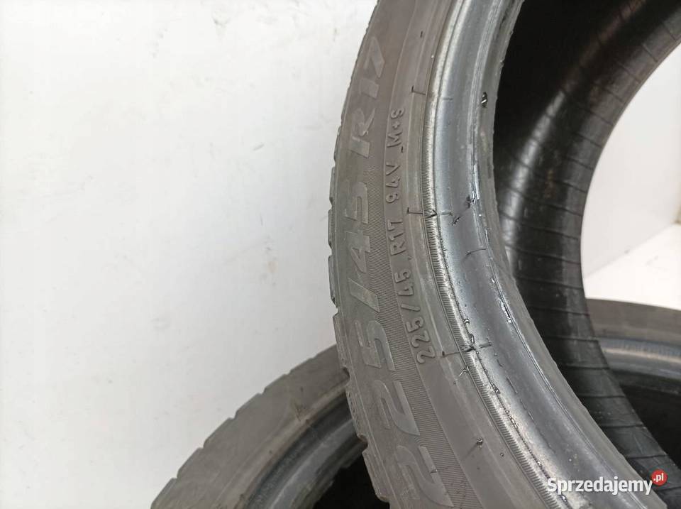 2x OPONA ZIMOWA PIRELLI SOTTOZERO 3 22545R17