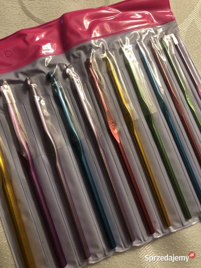 zestaw szydełek w etuinowerozmiar 28 mazowieckie Zegrze sprzedam