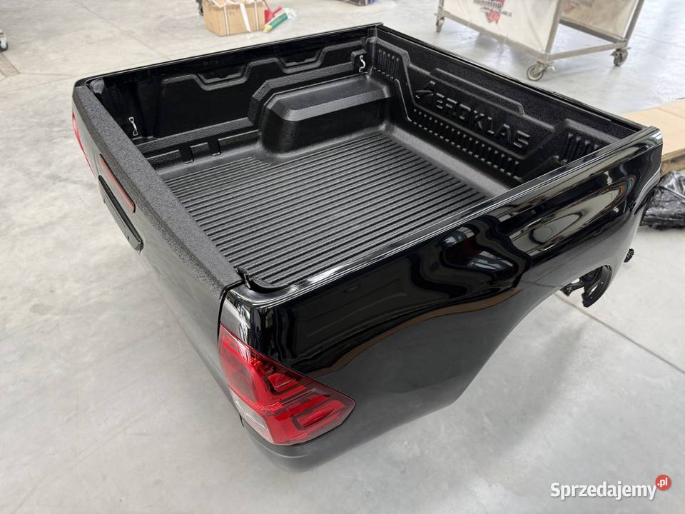 Paka HILUX Skrzynia Ładunkowa Toyota Hilux 2015 sprzedam