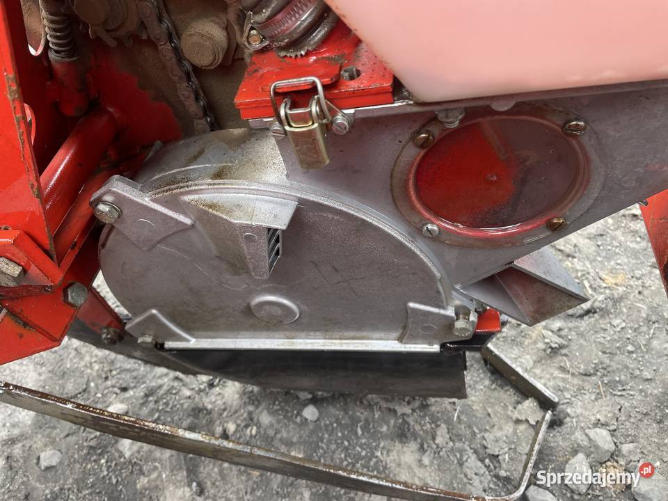 Siewnik do kukurydzy BECKER