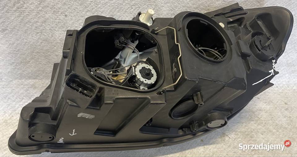 Lampa prawy przód BMW X1 E84 zwykła 89093494 Rok produkcji 2009 Lampy przednie Części samochodowe śląskie