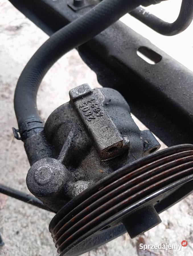 Części Renault Trafic drzwi prawe lewe tył sprzedam