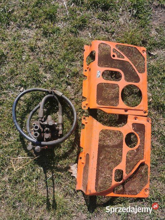 Kubota B7100 4x4 traktorek sadowniczy komunalny