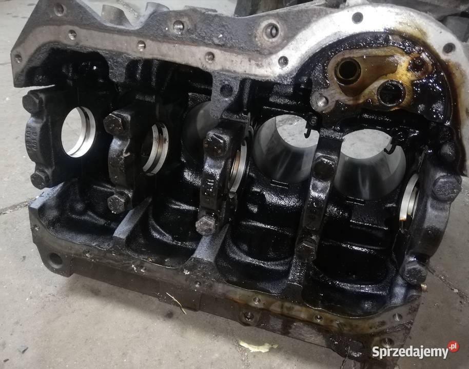 Blok silnika VW Audi 80 20 ABK 115 048 103 021D Sanok
