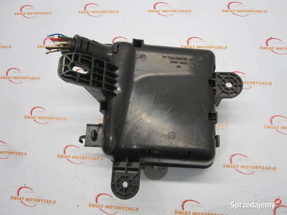 NISSAN LEAF I 11r skrzynka bezpieczników Kielce sprzedam