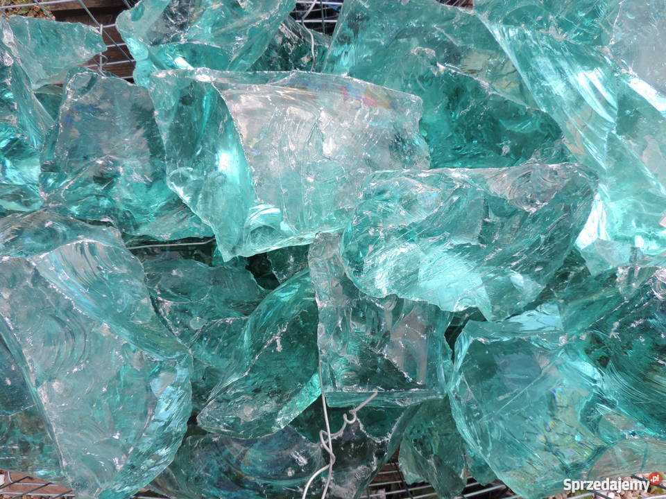 BRYŁY SZKLANE SZKŁO TURKUSOWE Bobrek koło sprzedam