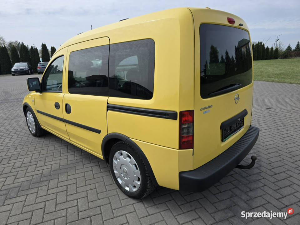 Opel Combo 14BENZ 5 manualna Kutno