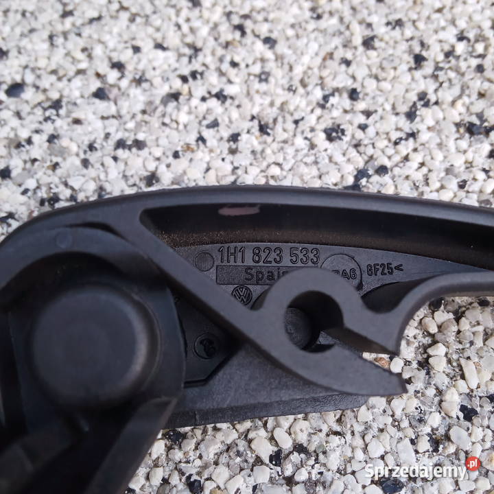 Audi A3 8L Rączka otwierania maski 1H1823533 Dębica sprzedam