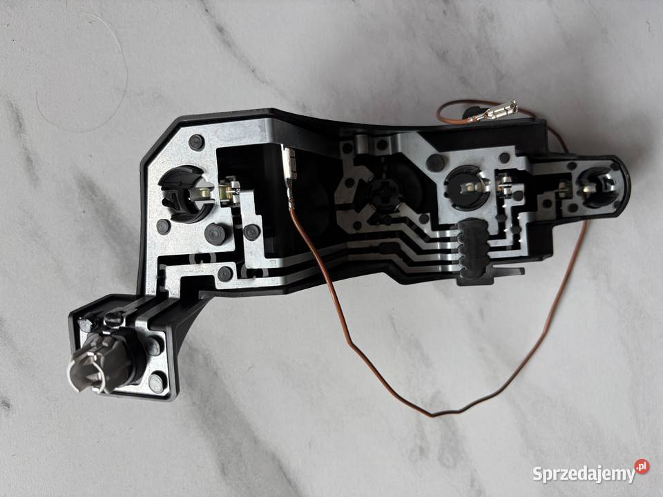 BMW E60 Wkład lampy prawy tył LCi Lift dodatkowy Nowa Sól