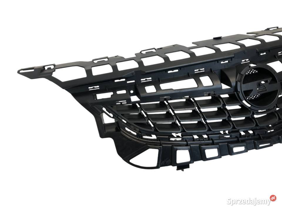Atrapa chłodnicy Opel Astra J 20092012 przed osobowe świętokrzyskie Skarżysko-Kamienna