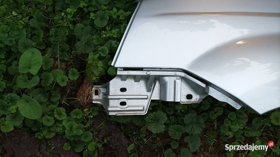 nissan xtrail t30 błotnik prawy lewy ky0 0407r Grąd