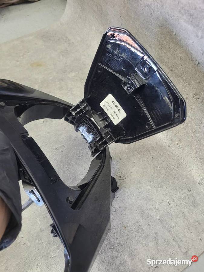 HONDA GOLD WING GL1800 SC79B OEM NAKŁADKA Szyby i owiewki Nowy Tomyśl