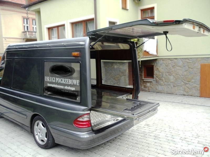 Sprzedam karawan pogrzebowy Mercedes E210 Wadowice