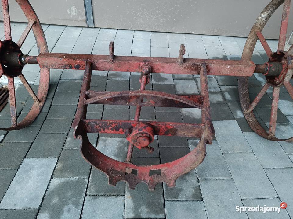 Zabytkowy siewnik konny 13lejowy przednia oś Sadzenie/siewniki Rzeszów