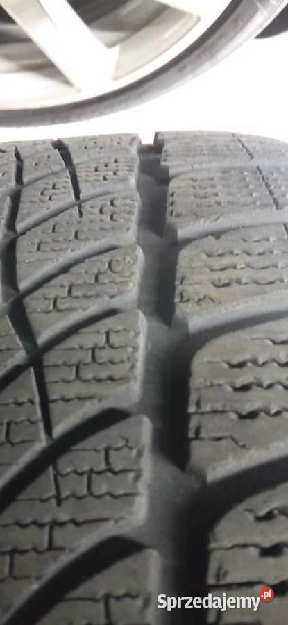Opony zimowe Dunlop 28530 R21 Samochodowe Biłgoraj sprzedam