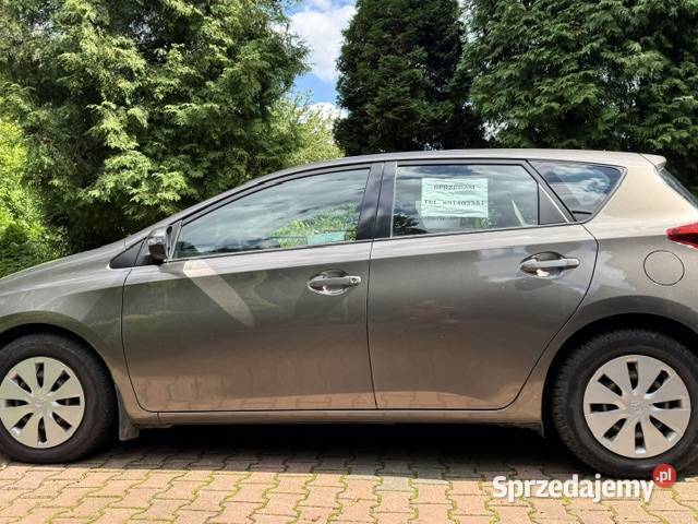 Sprzedam samochód TOYOTA AURIS Czeladź sprzedam