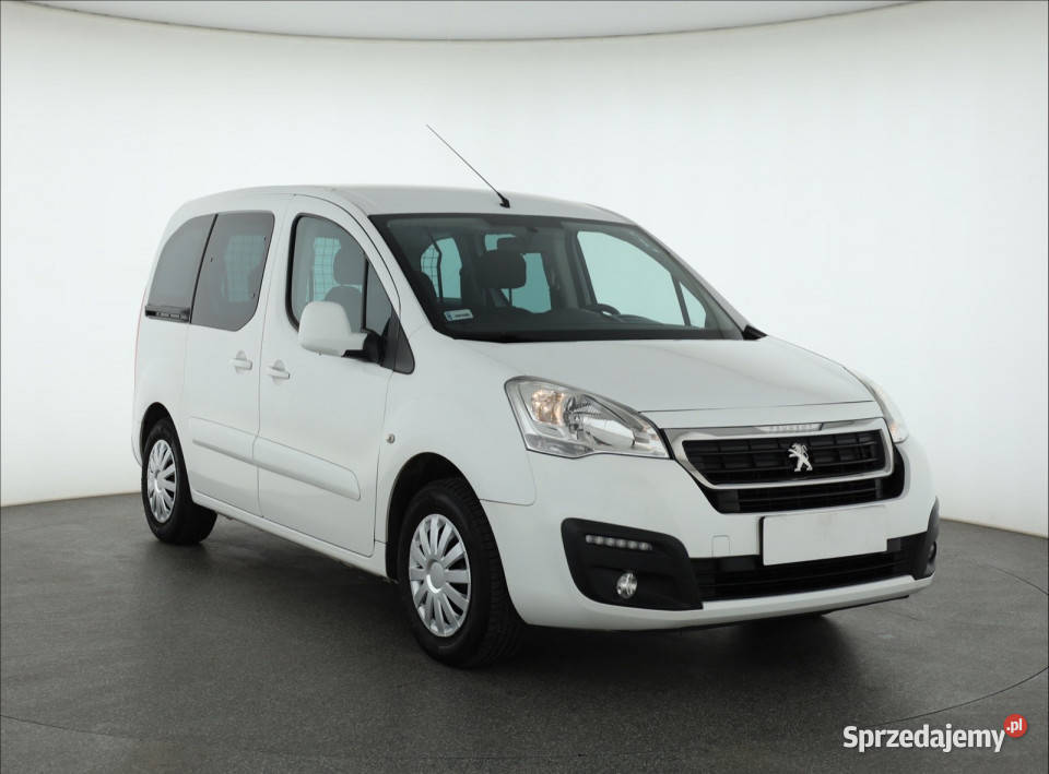 Peugeot Partner 16 BlueHDi manualna