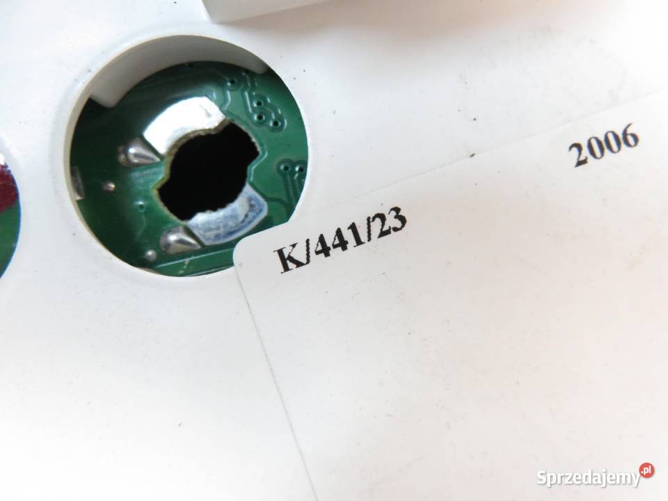 LICZNIK CHRYSLER VOYAGER IV 28 CRD 05082826AH osobowe sprzedam