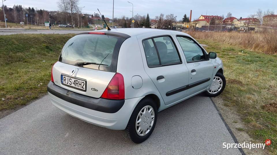 Renault Clio II 12 16v Benzyna Lift Elektryka Rok produkcji 2002