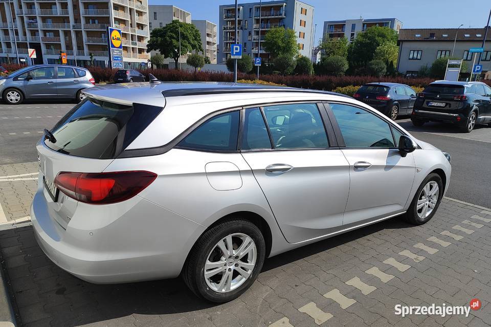 Sprzedam zamienię Astra K 2017 16 CDTI serwisie nieuszkodzony Dąbrowa Górnicza