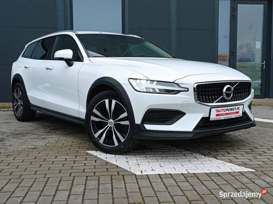 Volvo V60 Cross Country 2022r FV23 Full LED Kraków sprzedam