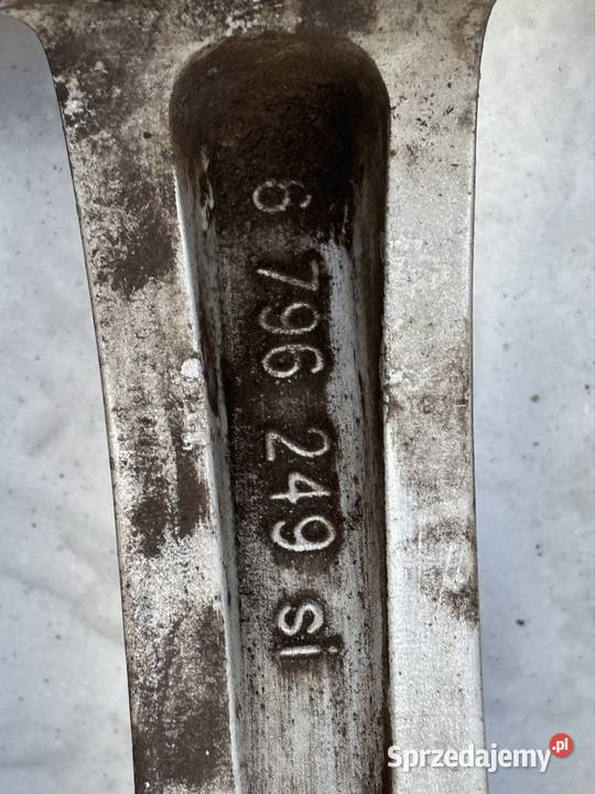 Felgi Koła Opony 8JX18 BMW F30F31F32F33 23545R18 sprzedam