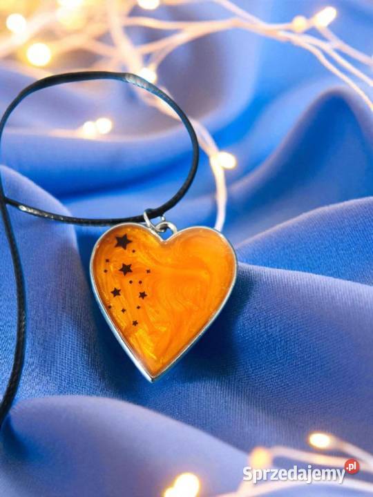 Pomaranczowy Naszyjnik z żywicy z dodatkiem podkarpackie Sanok