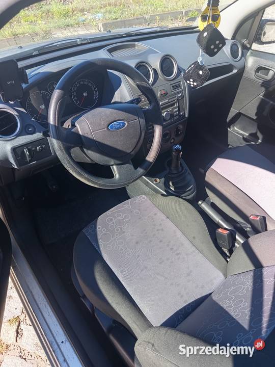 Ford fiesta klimatyzacja możliwa zamiana nieuszkodzony śląskie