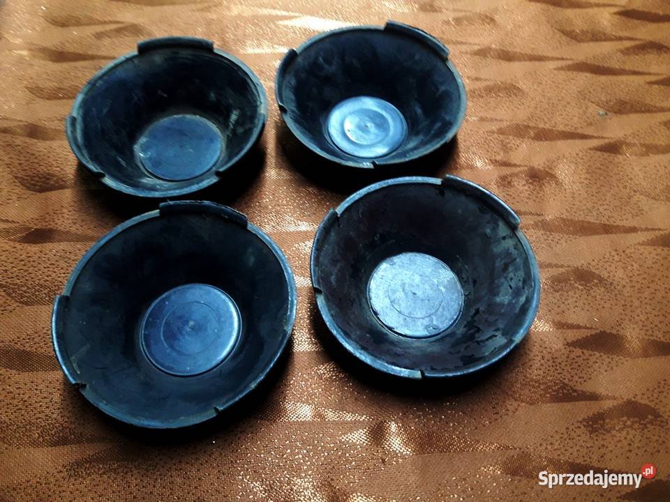 Wartburg Trabant dekle kołpaki pokrywki kół łódzkie Piotrków Trybunalski