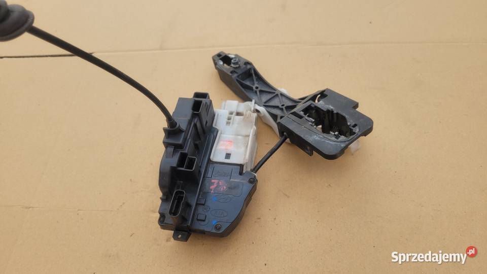 KIA CEED I ZAMEK DRZWI LEWY PRZÓD 78 Ruda Śląska