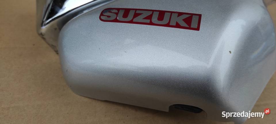 Suzuki Intruder 125 plastik owiewka boczek prawy Warszawa sprzedam
