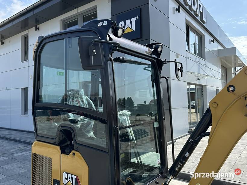 FABRYCZNIE NOWA MINIKOPARKA CATERPILLAR 3018 Rok produkcji 2025 Tuliszków
