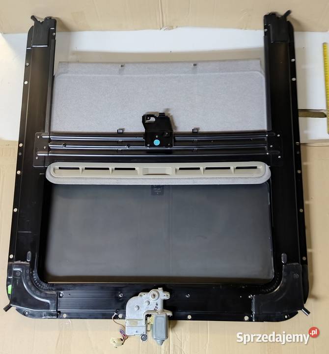 SZYBERDACH SZKLANY ELEKTRYCZNY NISSAN TERRANO II Szyberdachy Krosno