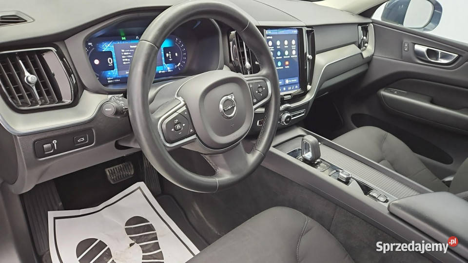 Volvo XC 60 B4 B Core aut Z Polskiego Salonu ESP mazowieckie Warszawa