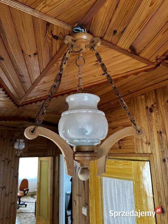 Komplet 2 drewnianych żyrandoli vintage PRL Łańcut sprzedam