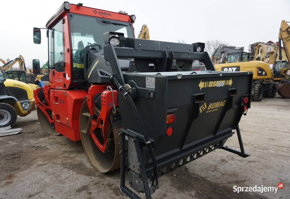 Walec Bomag BW 174 AP 2016 z rozsypywaczem grysu świętokrzyskie Jeziorko