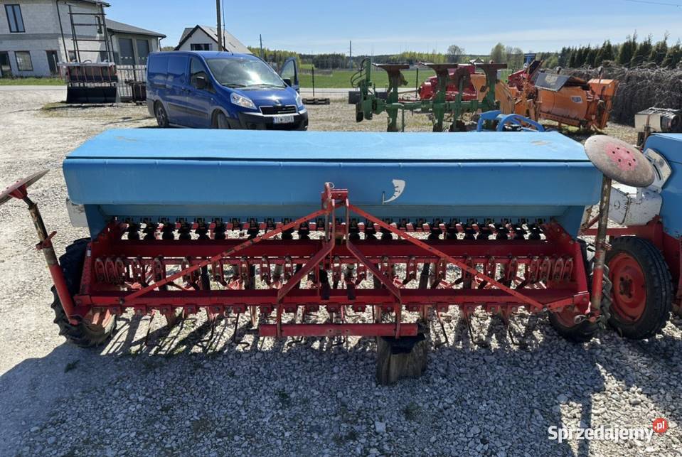 Siewnik isaria 3m 21 rejek nieuszkodzony Siewniki i sadzarki Łachów
