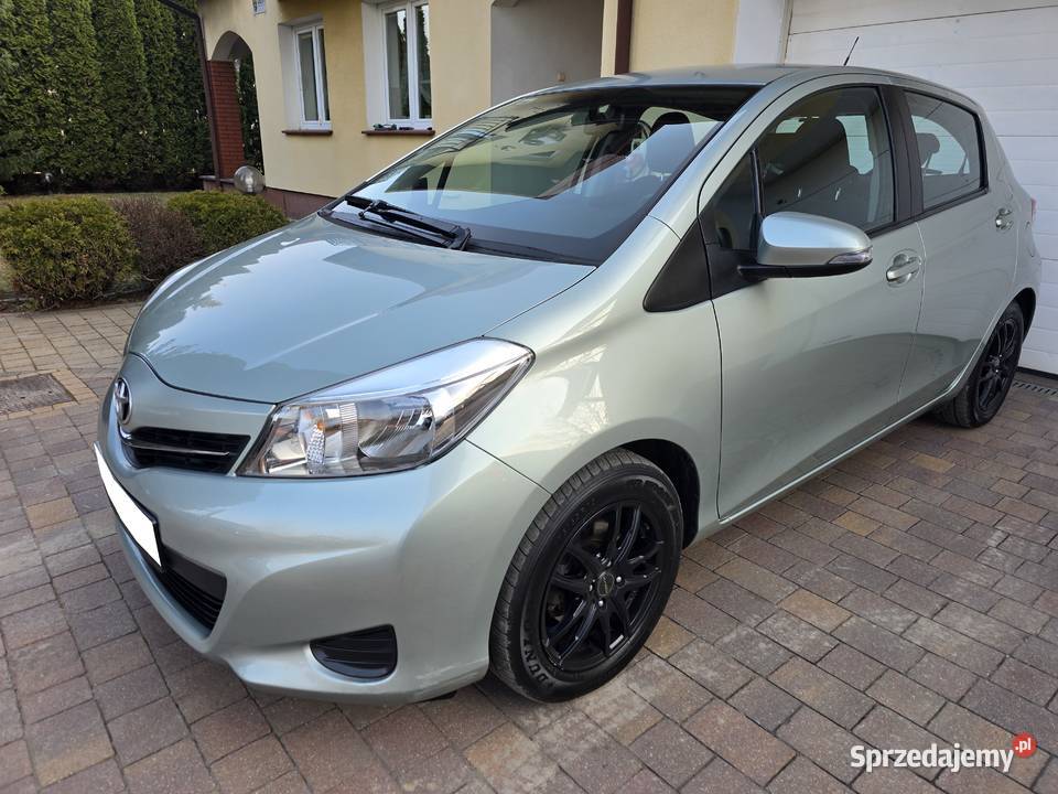 Toyota Yaris 133 VVTi 99 117 piękny pistacjowy manualna Yaris Karczew