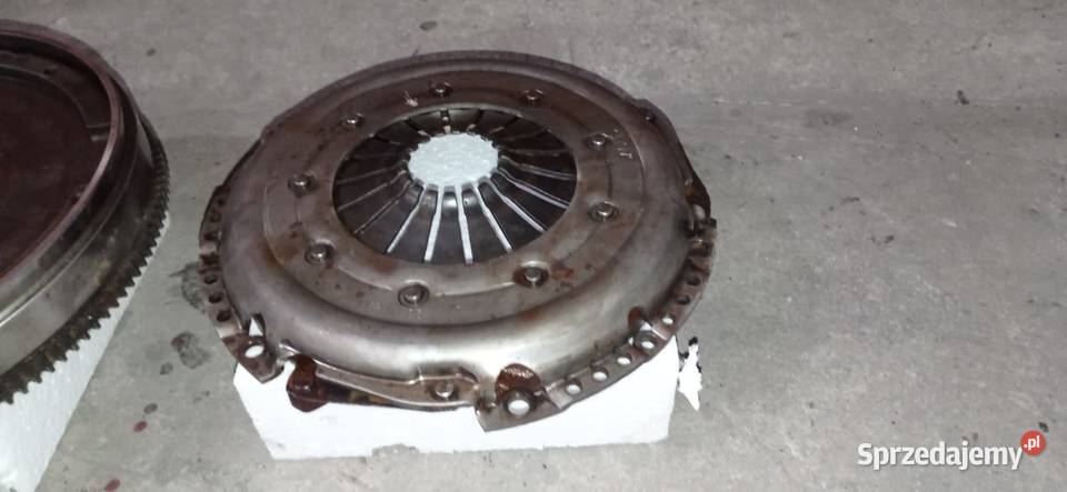 Zestaw sprzęgieł dwumas VW passat B5 19 130 Hrubieszów