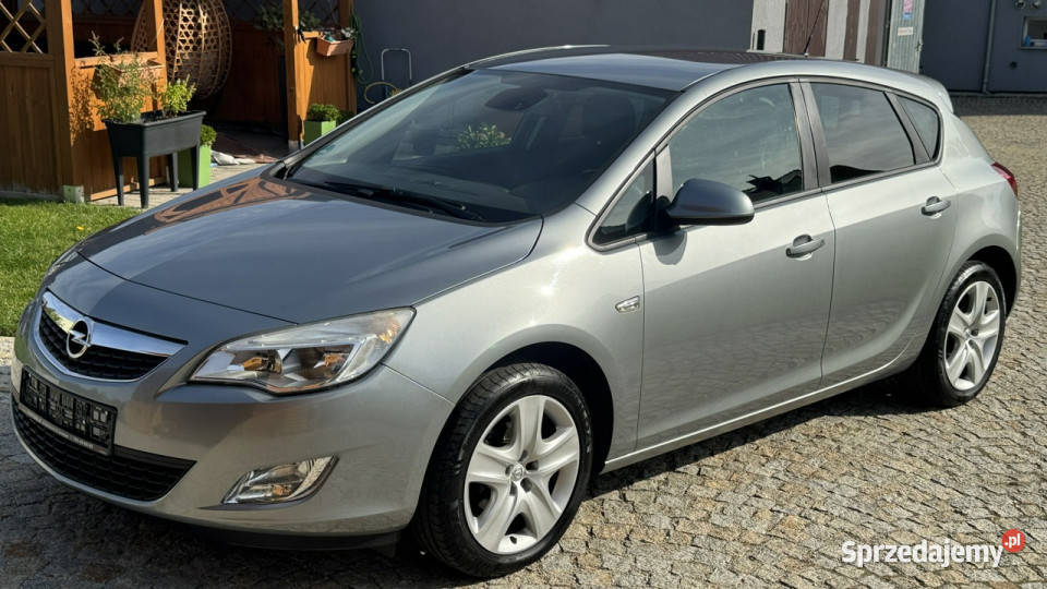 Opel Astra 14 TURBO 120 z Niemiec Bogata wersja VAT marża Strzegom
