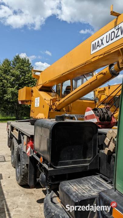 Żuraw Dźwig Samojezdny Kamaz 20 T Wojnicz sprzedam