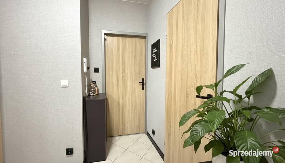 Umeblowany pokój z kuchnią Józefosław