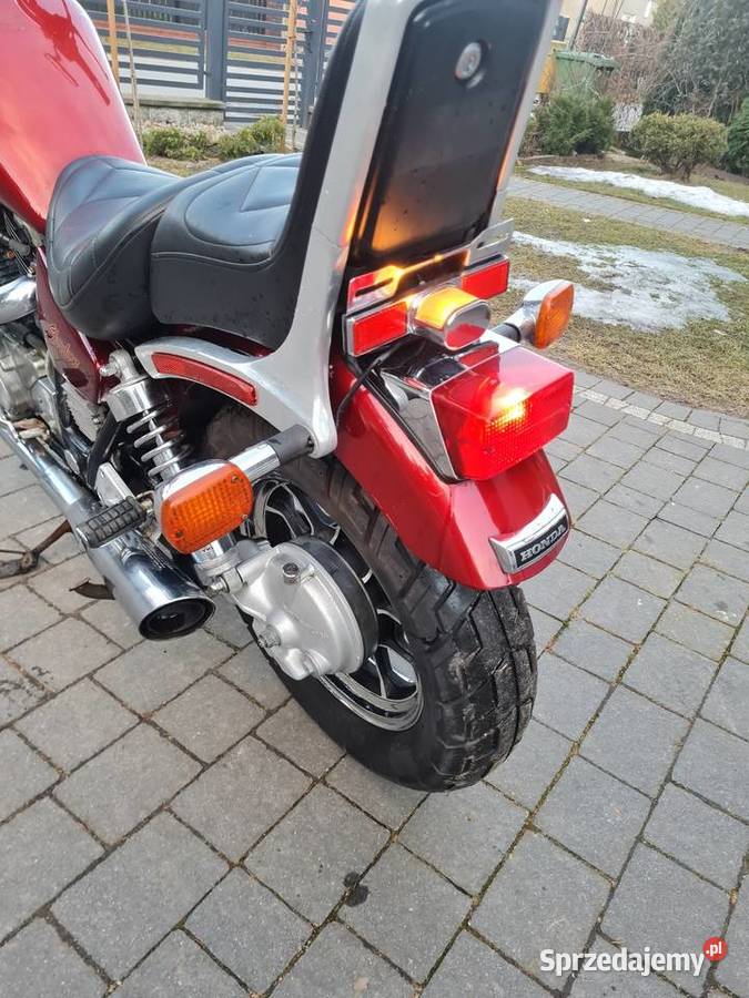 Honda Schadow VT 700 699cm3