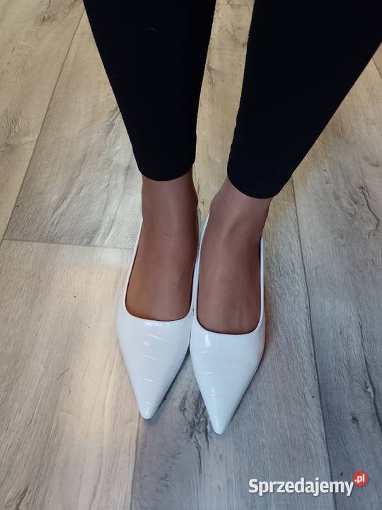 40 Ekskluzywne białe baleriny czółenka sprzedam