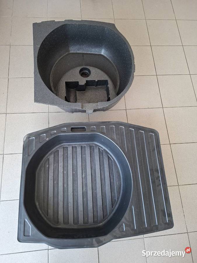 Audi a6c6 Wanna Wnęka Podłoga Wkład Bagażnika Rok produkcji 2009 Komorniki