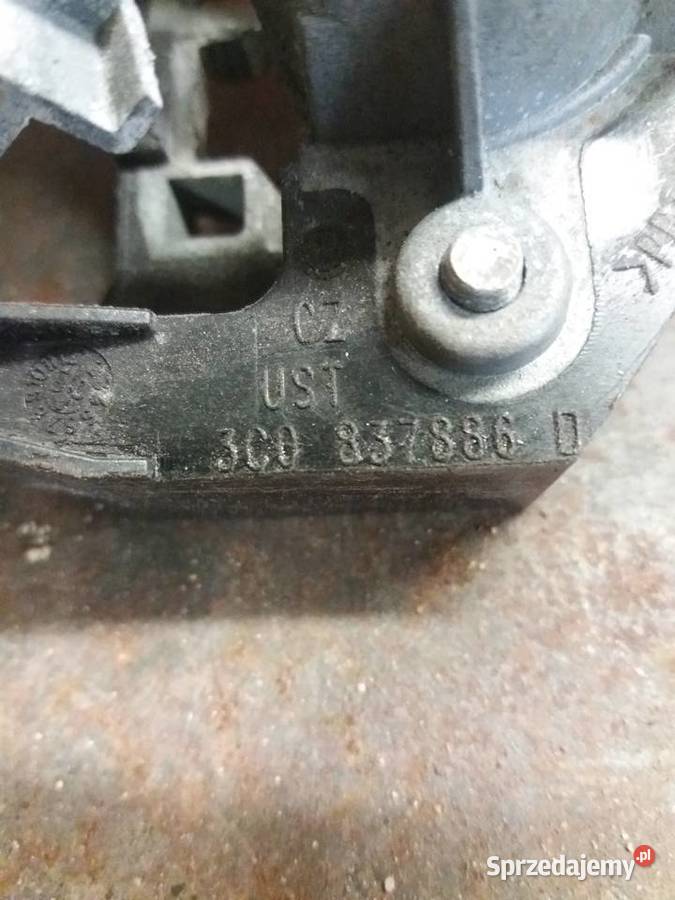 Klamka prawa przód mocowanie 3c0837886d vw Wola