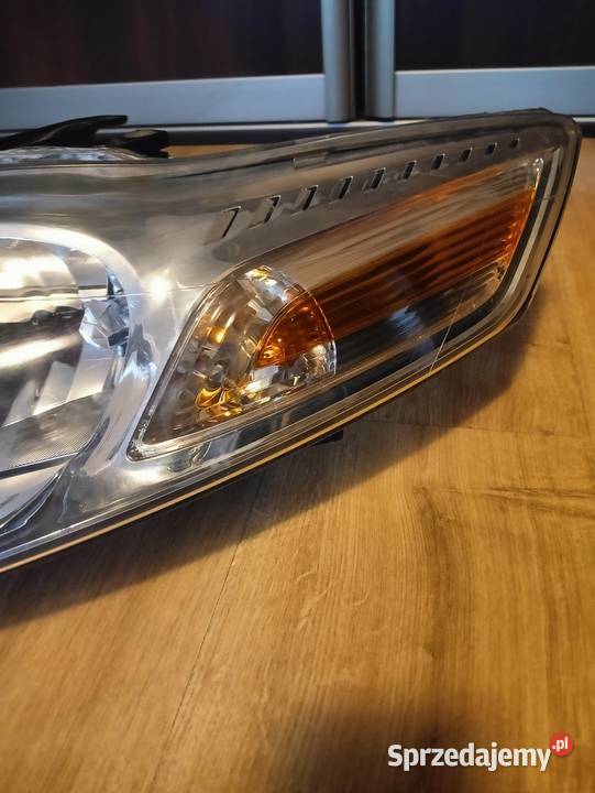 Lampa lewa przód ford mondeo mk4 Warszawa