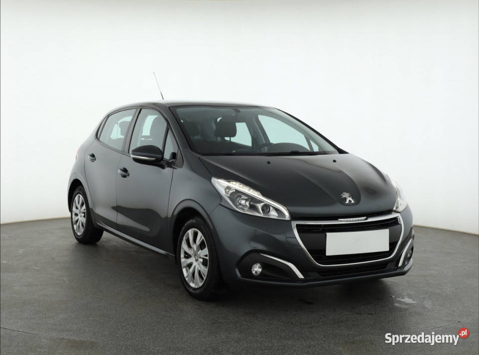 Peugeot 208 12 PureTech gniazdo USB