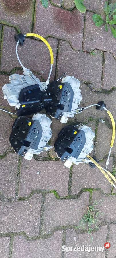 Zamek drzwi lewy tył AUDI A4 B7 8PIN 8E0839015AA Szczecin