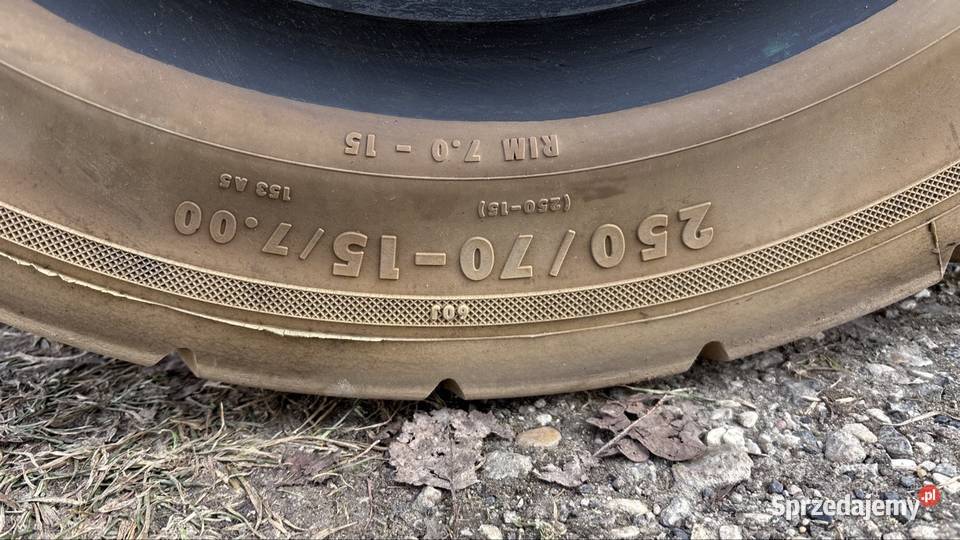 Zestaw opon pełnych Linde H45 H50 opona pełna Koziegłowy